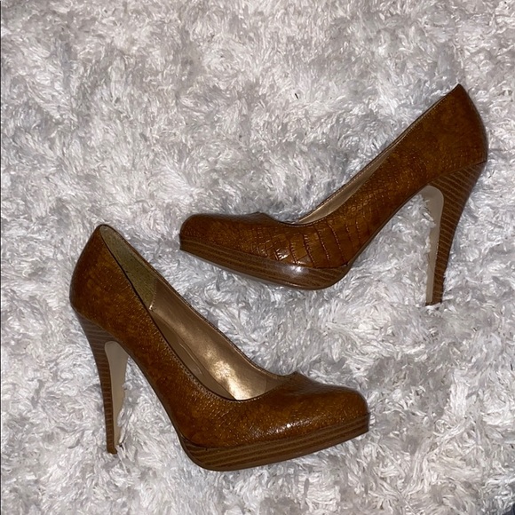 Brown Snake Print Heels with Platform - Picture 1 of 5
